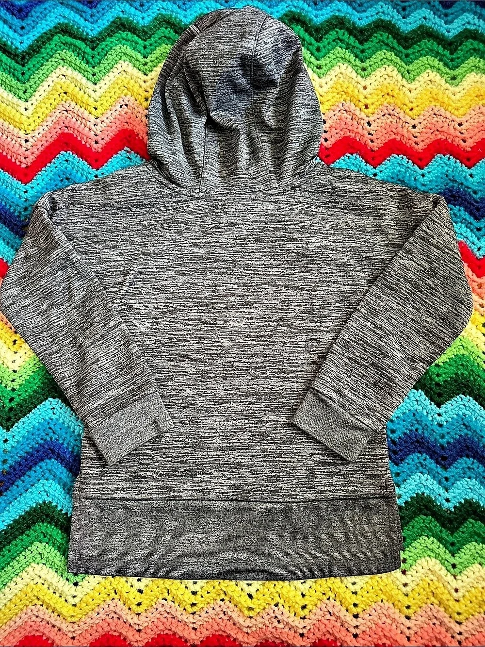Nike Kids Gray Pullover Hoodie Like New SIZE 6